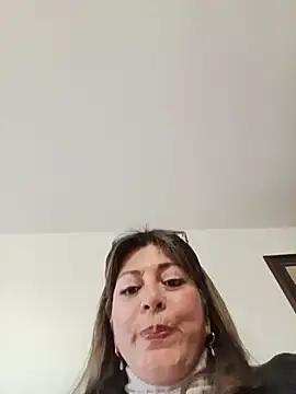 emma_tour (F mature) - Make me happy and make me really wet