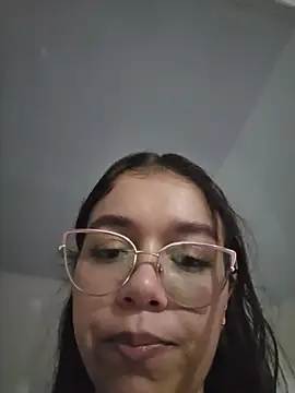 Andrea-Queen live cam on StripChat
