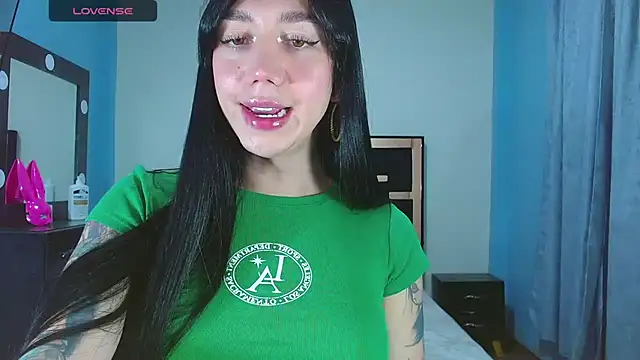 karla_zambrano live cam on StripChat