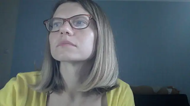 night_is_dark live cam on StripChat