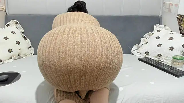 BrendaWildd live cam on StripChat