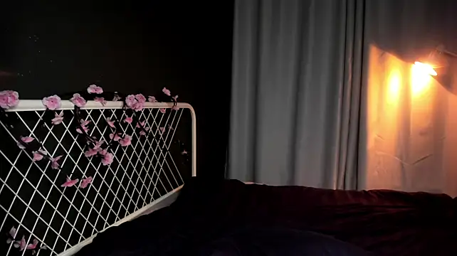 lizaa_breeze live cam on StripChat