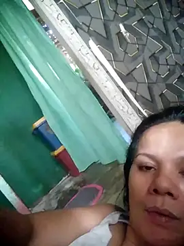 bomb_shiela live cam on StripChat
