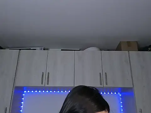 valeriewhite_ live cam on StripChat