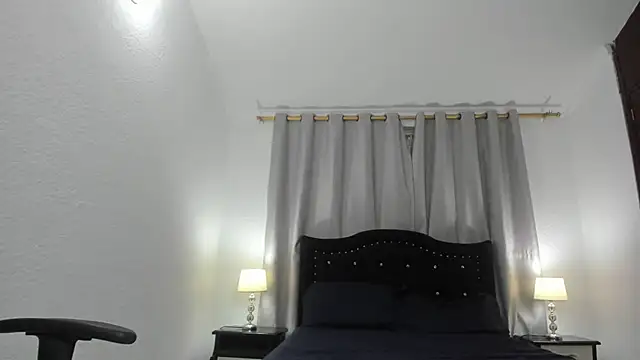 Debora_brown live cam on StripChat