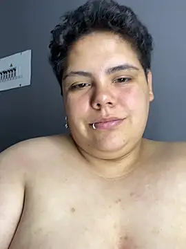 Hailey_Curvy live cam on StripChat