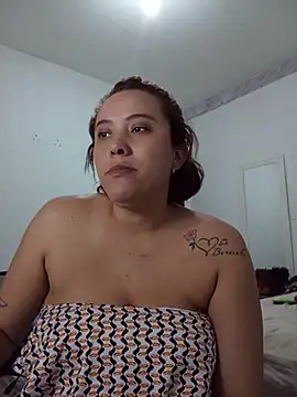 BIADELICIA1 live cam on StripChat