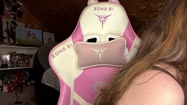 HeidiTian live cam on StripChat