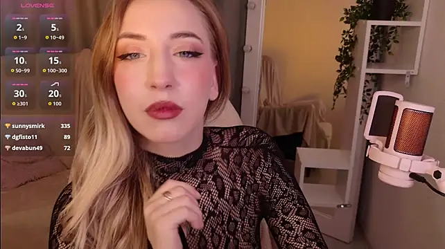 ShadowSparkle live cam on StripChat
