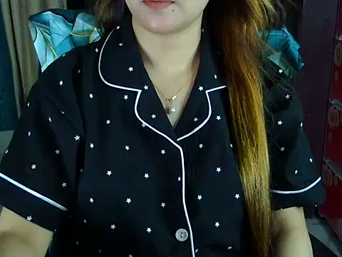 Adiba_Obu_20 live cam on StripChat