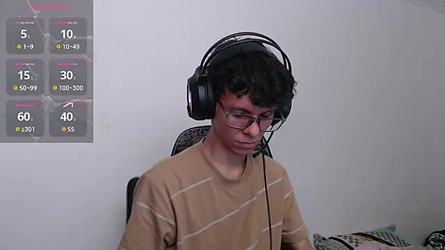 bryamado69 live cam on StripChat
