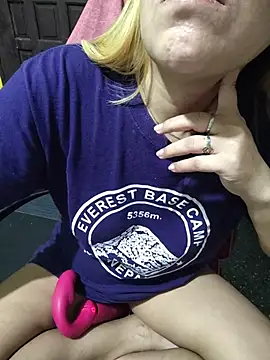 CockBiter83 live cam on StripChat