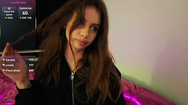 evvaavve live cam on StripChat