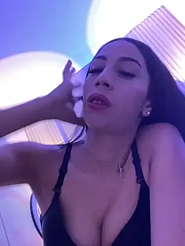 Naho_19 live cam on StripChat