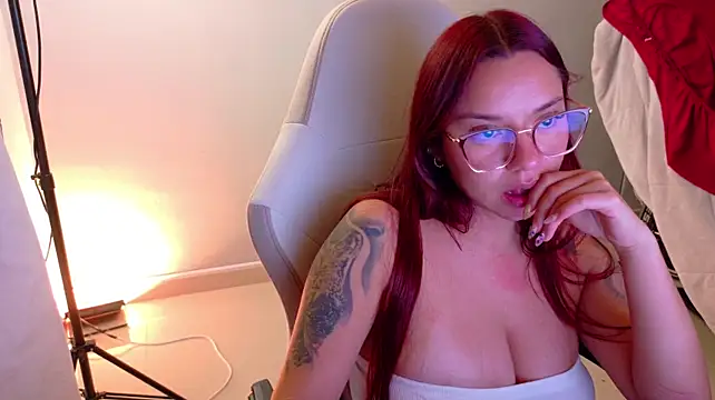 samantha_tattu live cam on StripChat