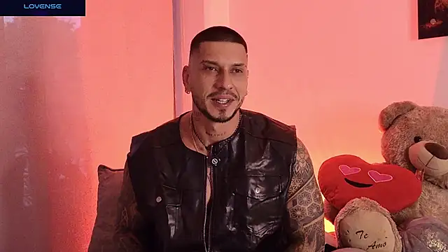 Seth_Vegaa live cam on StripChat