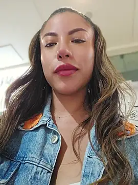 Karen_San_Miguel live cam
