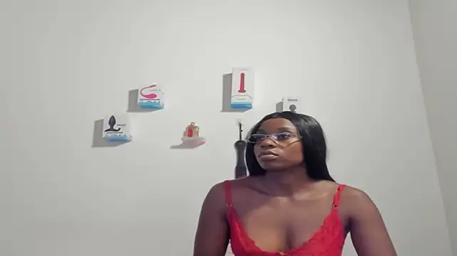 laisladecristal live cam on StripChat