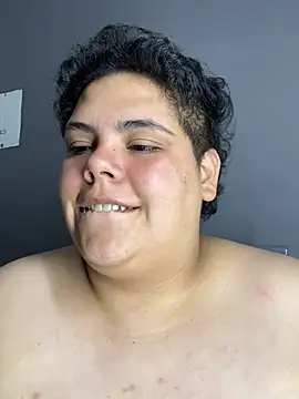 Hailey_Curvy live cam on StripChat