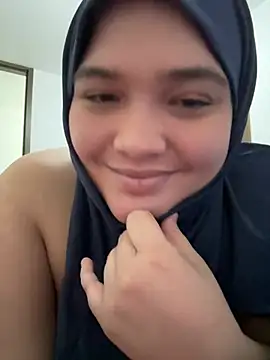 sweetmuslim01 live cam on StripChat