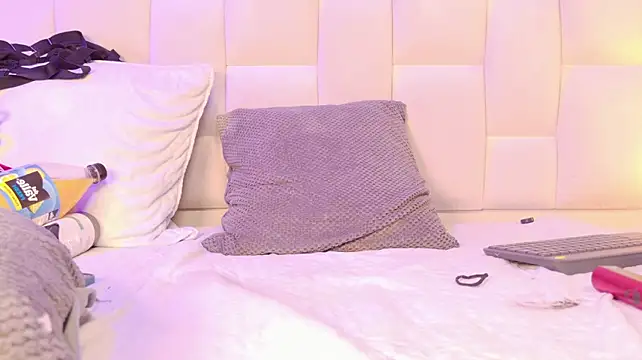 paulina25_ (F teen) - control X 2