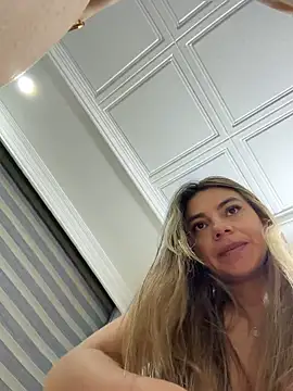 alicee16 live cam