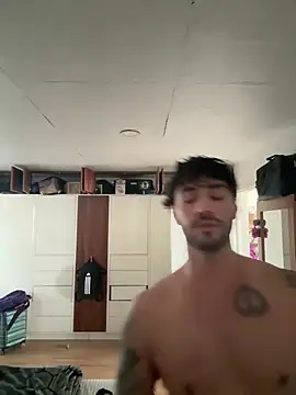 Antonelly1111 live cam on StripChat