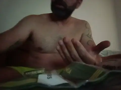 Feistysausage webcam