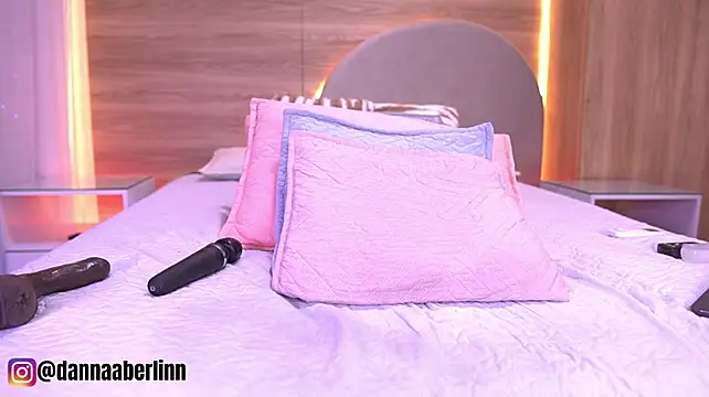 danna_berlin_ live cam on StripChat