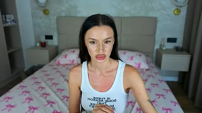 Snow_WhiteeeX live cam on StripChat
