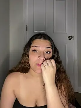 treasurebabii live cam