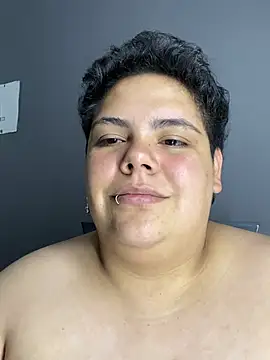 Hailey_Curvy live cam on StripChat