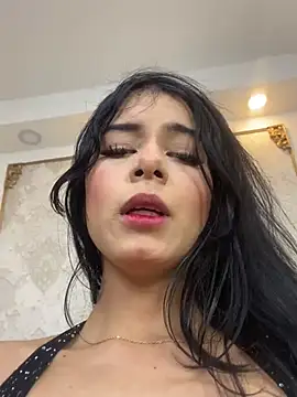 AnitaHeart live cam on StripChat