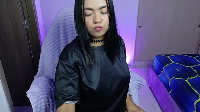 manuela99x live cam on StripChat