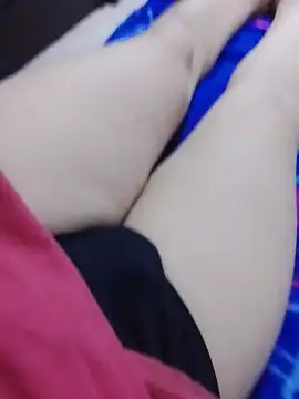 Banouti_23 live cam on StripChat