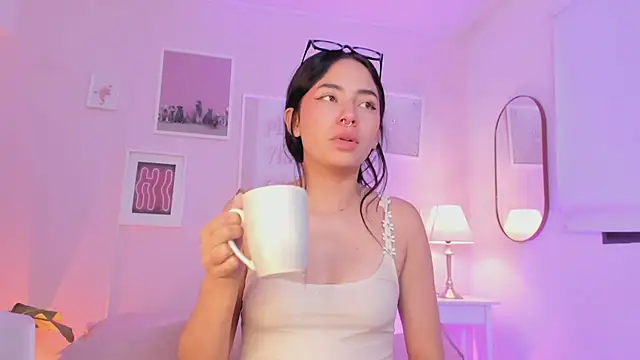 Ivyy_sweet_ live cam on StripChat