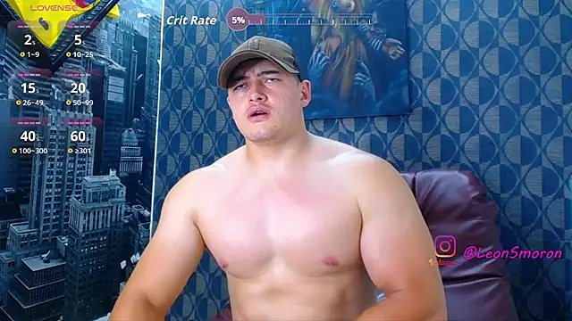 Leonsmoron live cam on StripChat