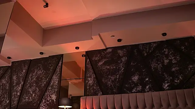 GinaValentinna live sex cam
