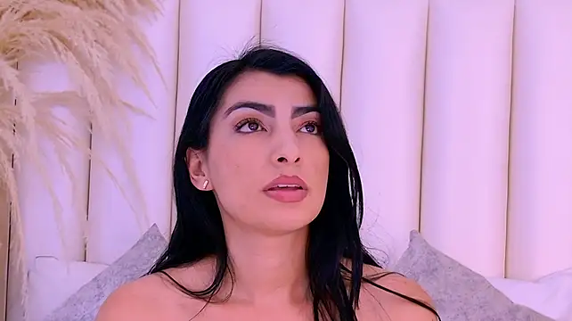 NinnaPiers live cam on StripChat