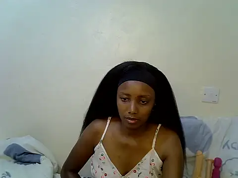 Trixiepixy live cam on StripChat