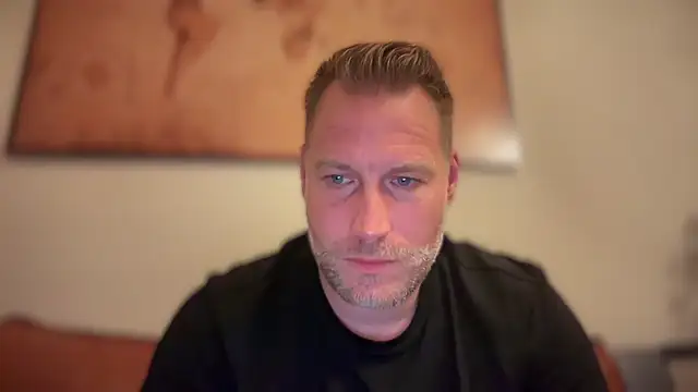 Christian87xxx live cam on StripChat