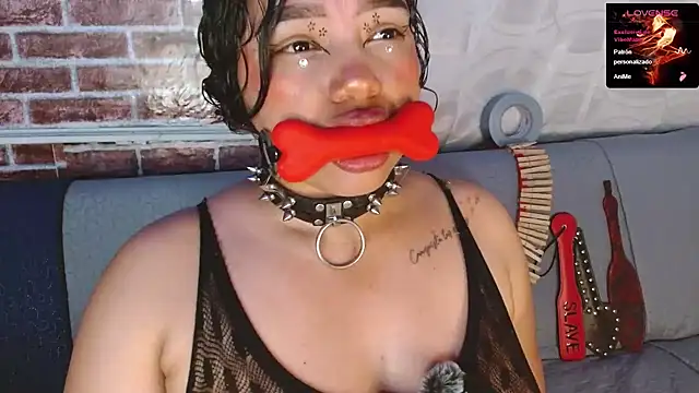 emma_bdsm_ live cam on StripChat