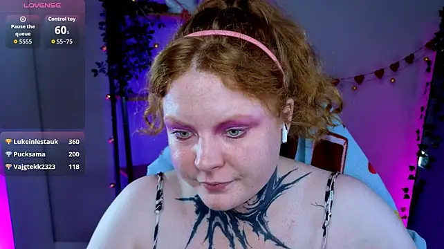 Cassie_xKiss live cam on StripChat