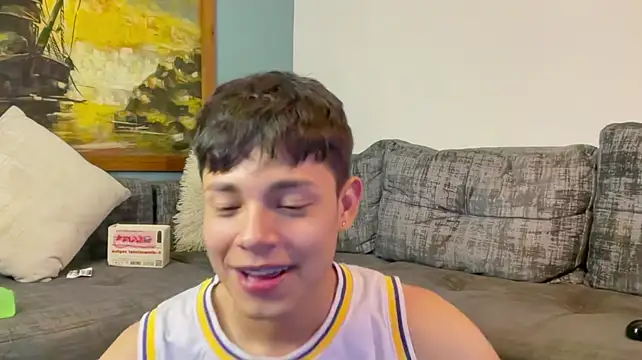 Andy_Belier23 live cam on StripChat