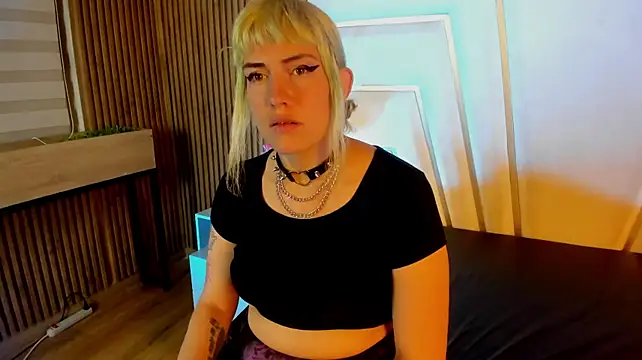 Marye_Morgan live cam on StripChat