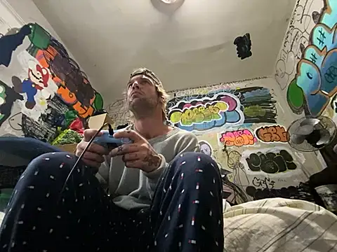 gothboiplzty webcam