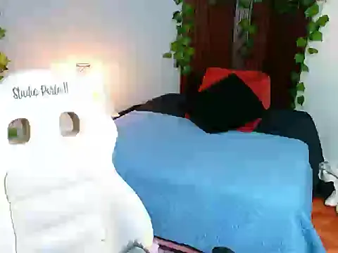 miss_chantall live cam on StripChat