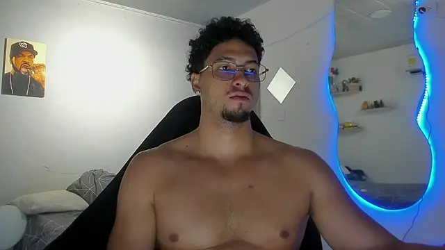 Kris_Khalifa69 live cam on StripChat