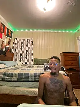 KingDerRico live cam on StripChat