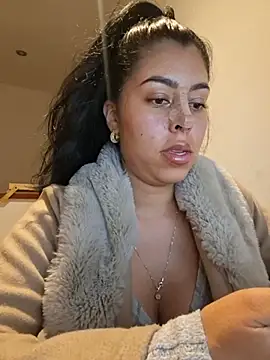 Luianna live sex cam